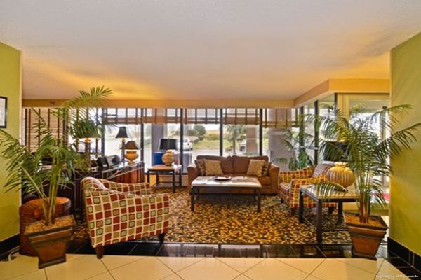 Clarion Hotel Lacrosse (Texarkana)